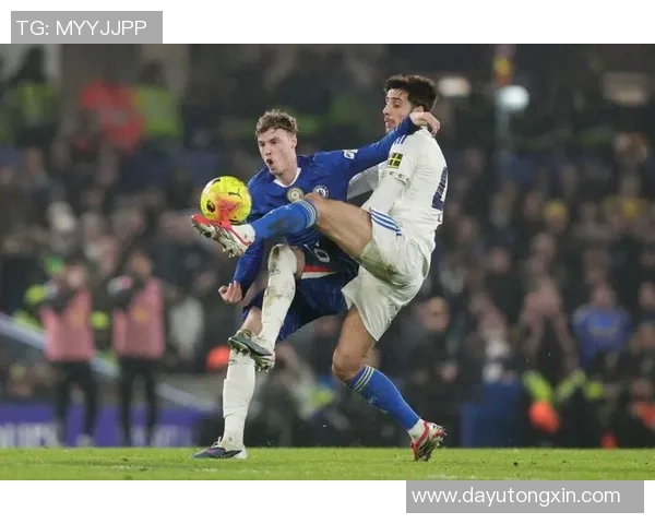 利兹联与瓦伦西亚激战正酣谁将赢得这场精彩对决